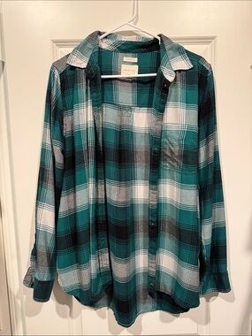 American Eagle Outfitters Teal Black White Plaid Button-Down Shirt